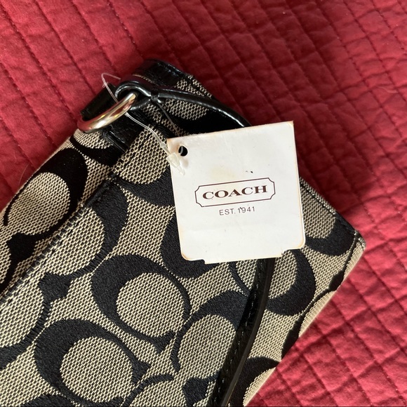 Early 2K Coach Crossbody - Picture 5 of 5